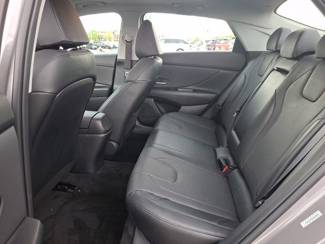 Used 2023 Hyundai Elantra Limited FWD image 10