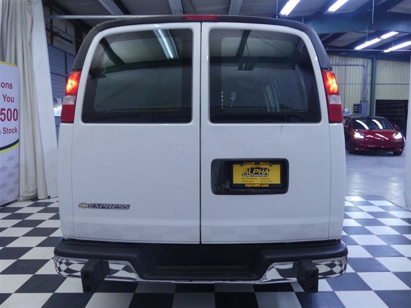 Used 2024 Chevrolet Express 2500 w/ Driver Convenience Package RWD image 7