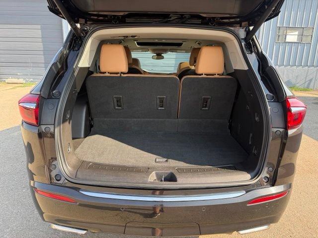 Used 2018 Buick Enclave Premium AWD/4WD image 26