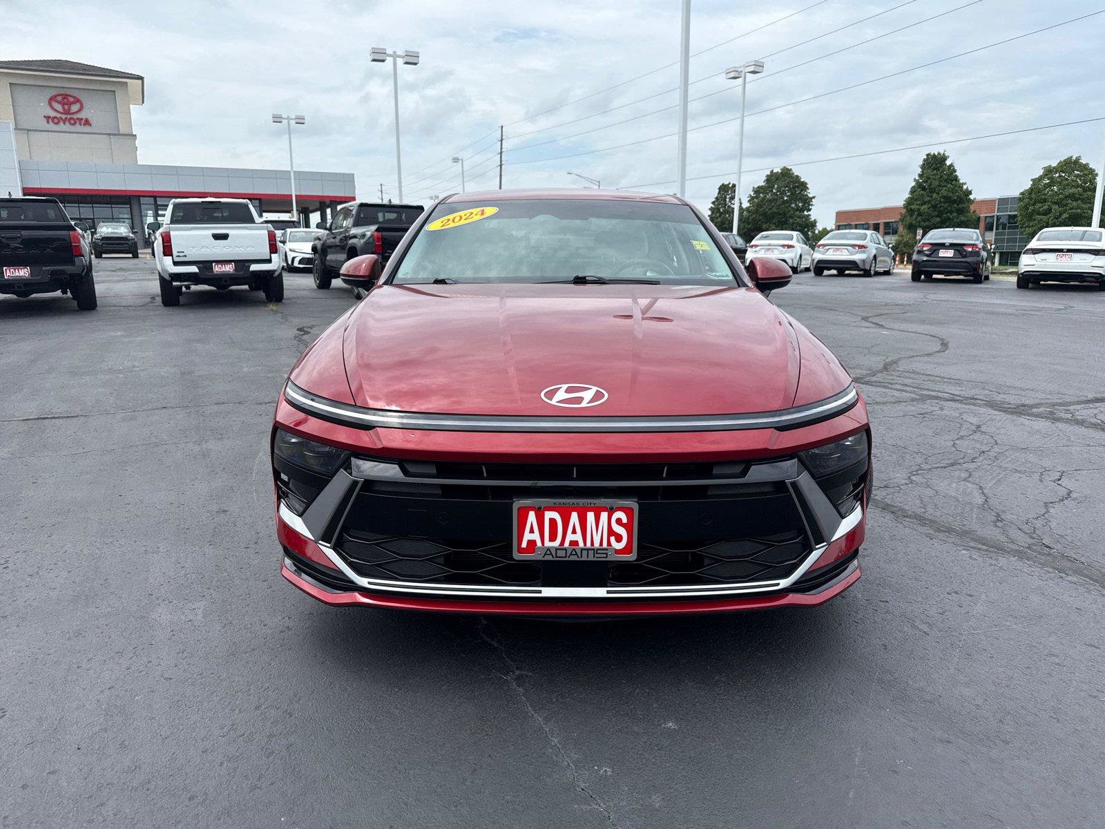 Used 2024 Hyundai Sonata SEL FWD image 3