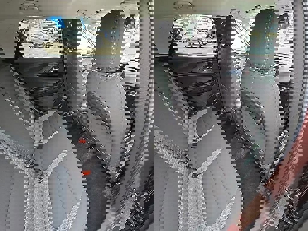 Used 2023 Chevrolet TrailBlazer LT w/ Convenience Package image 29