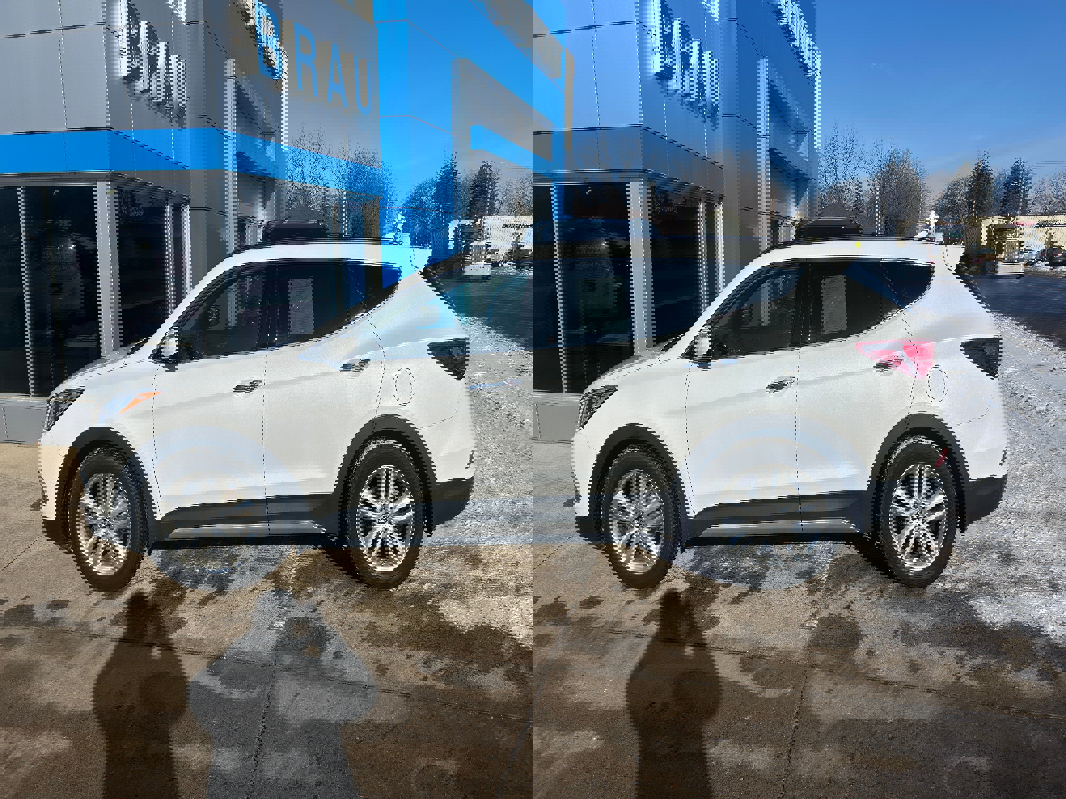 Used 2017 Hyundai Santa Fe Sport w/ 2.0T Ultimate Tech Package 05 image 1