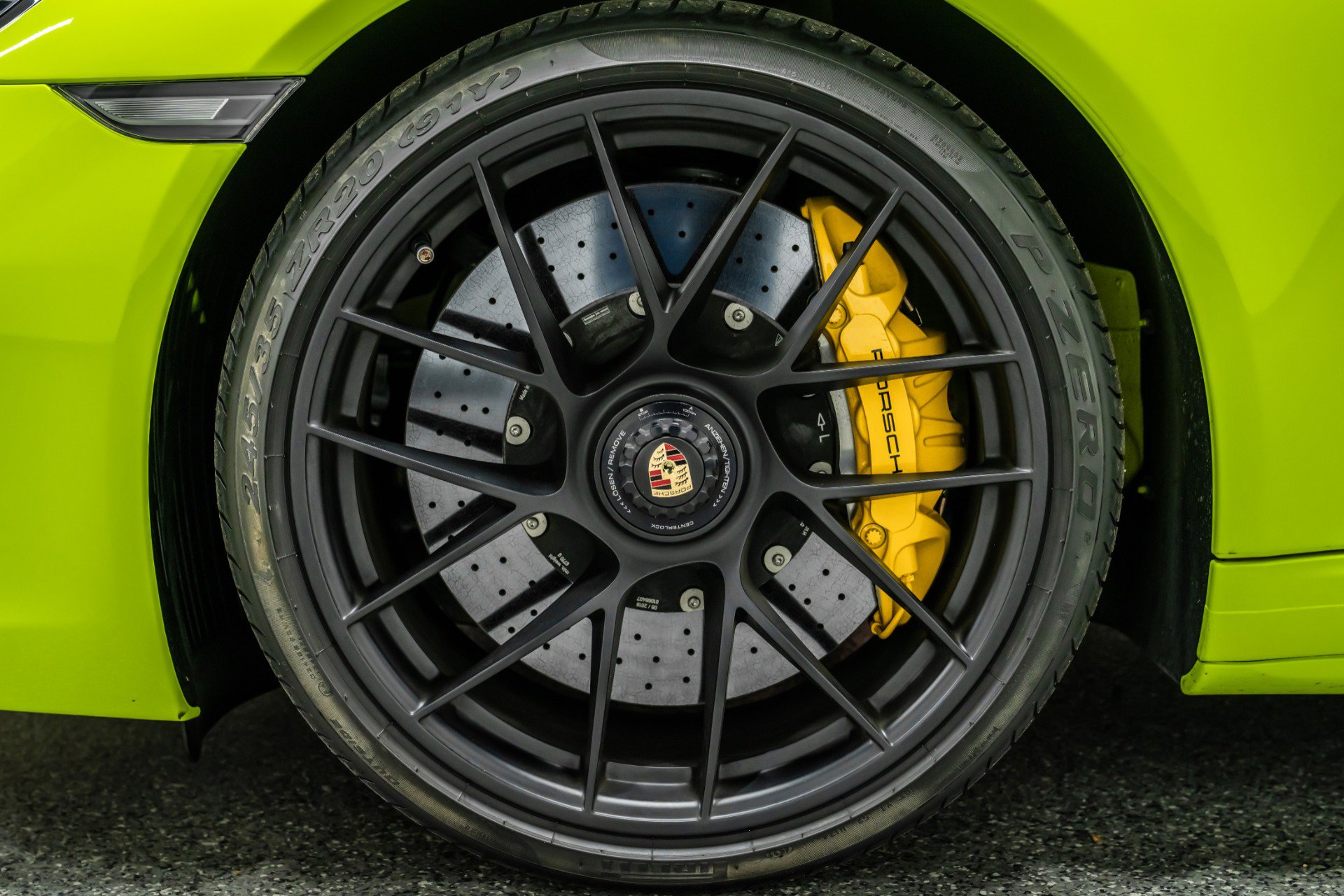 Used 2018 Porsche 911 Targa 4 GTS image 9