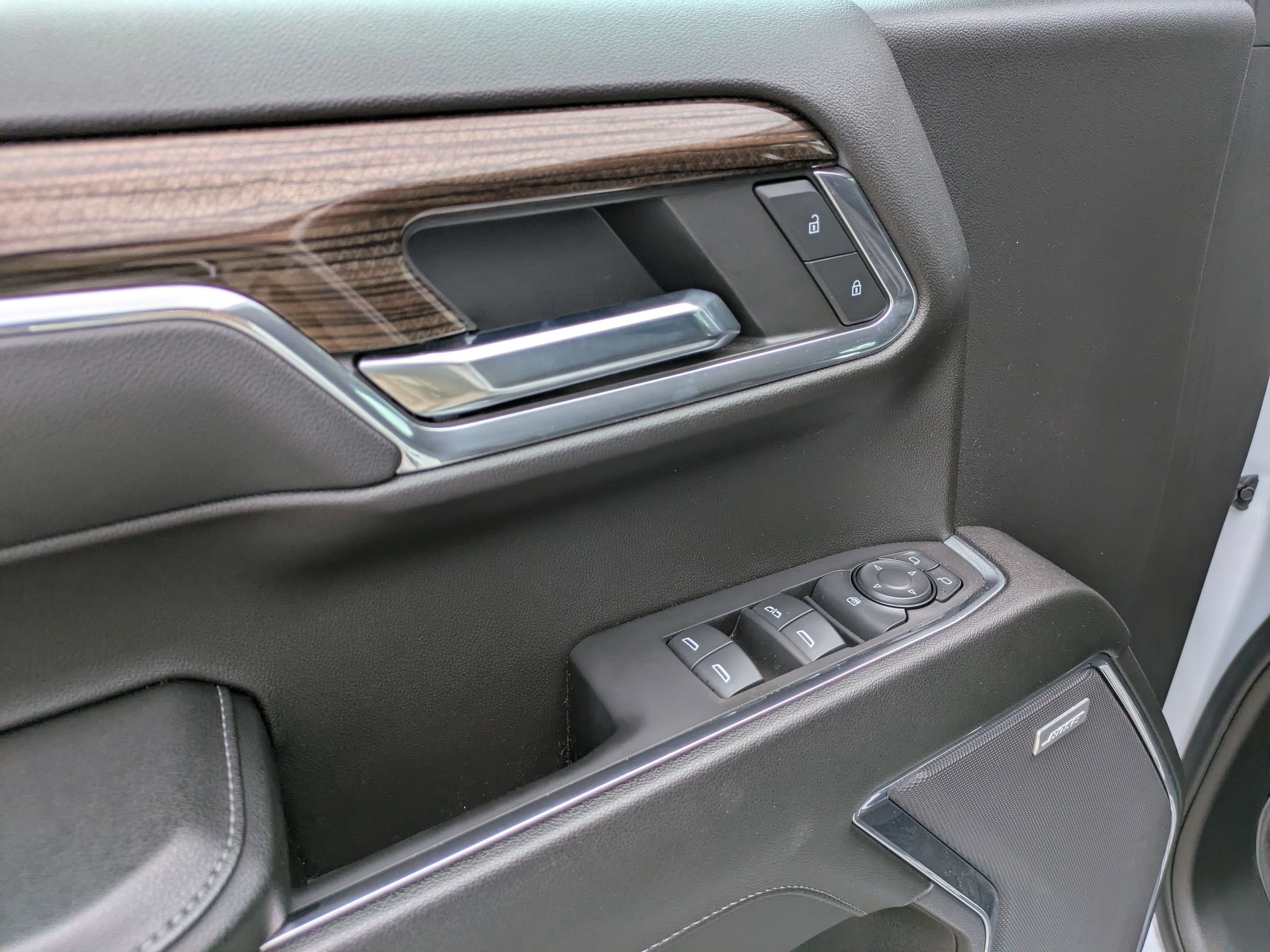 Used 2024 Chevrolet Silverado 1500 LT Trail Boss w/ LT Trail Boss Premium Package image 11