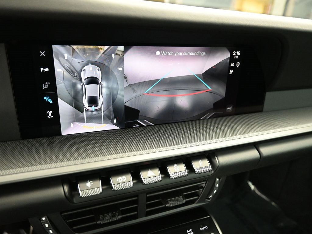 Used 2025 Porsche 911 Carrera w/ Premium Package image 26