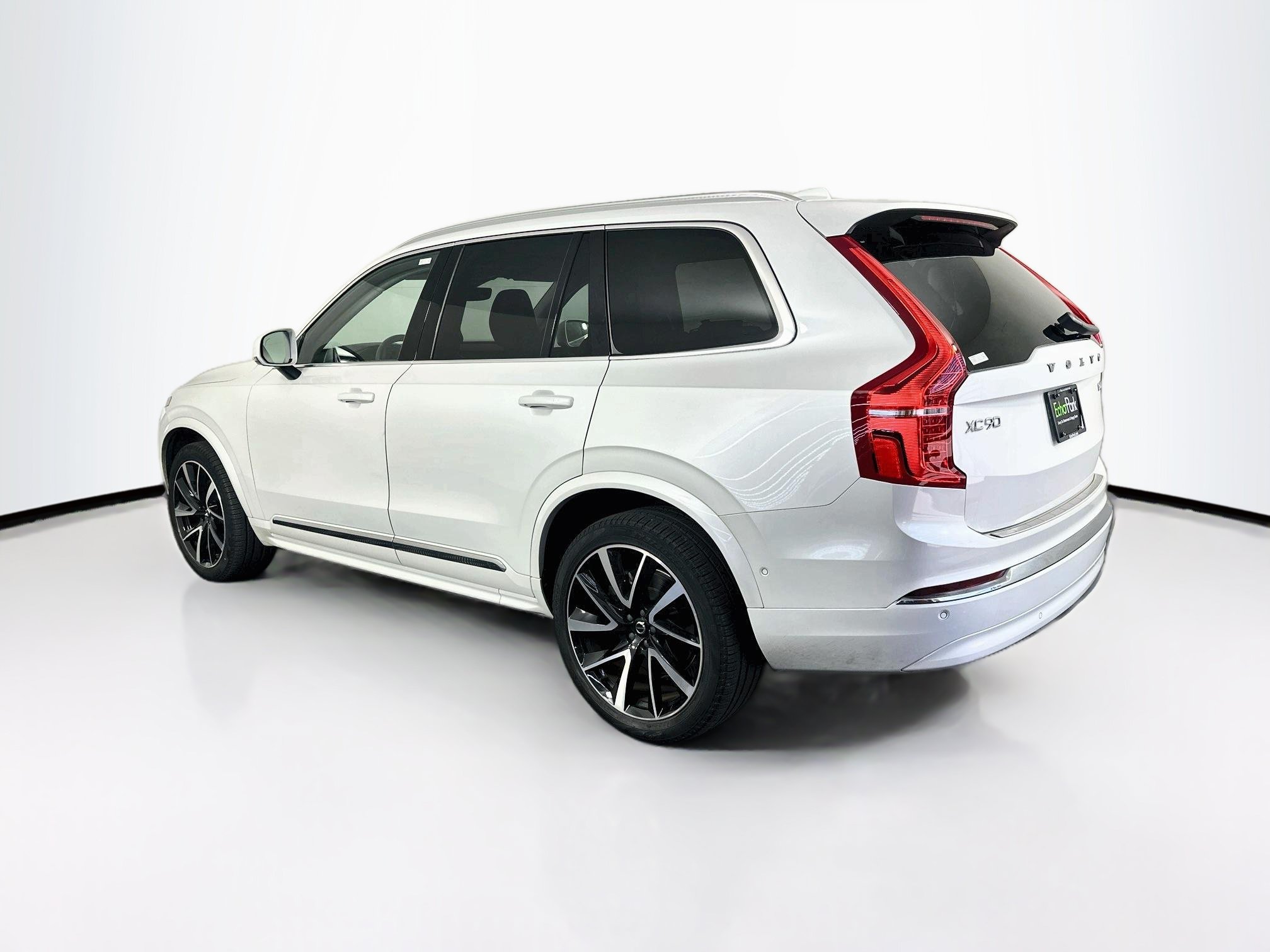 Used 2023 Volvo XC90 B6 Plus w/ Protection Package Premier AWD/4WD image 5