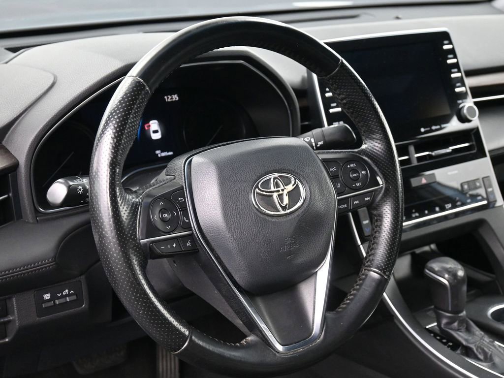 Used 2021 Toyota Avalon Limited w/ Advanced Safety Package FWD image 10