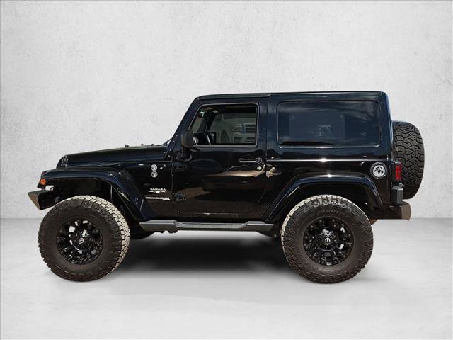 Used 2018 Jeep Wrangler Sahara w/ Connectivity Group AWD/4WD image 9