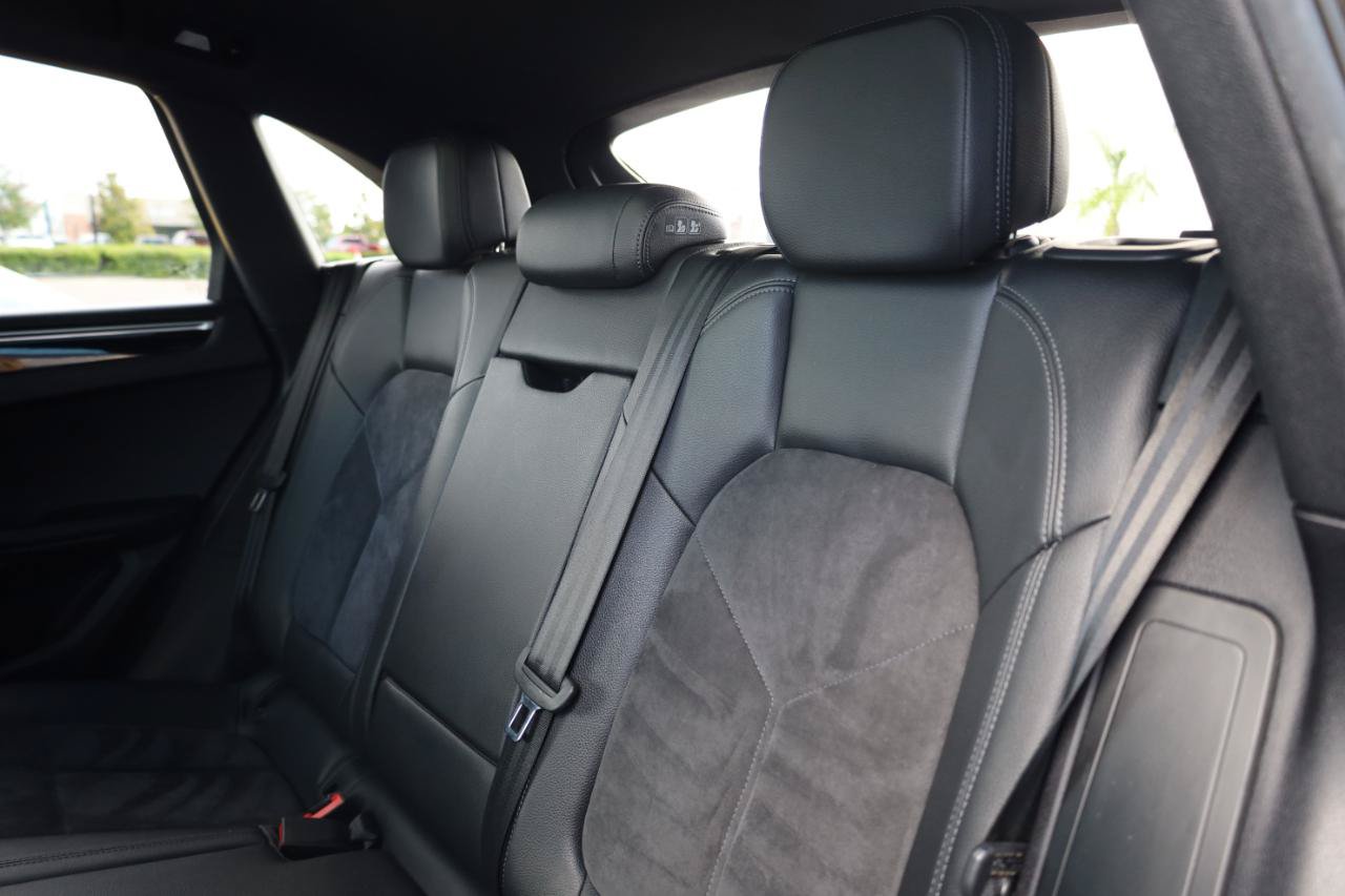 Used 2018 Porsche Macan AWD/4WD image 12