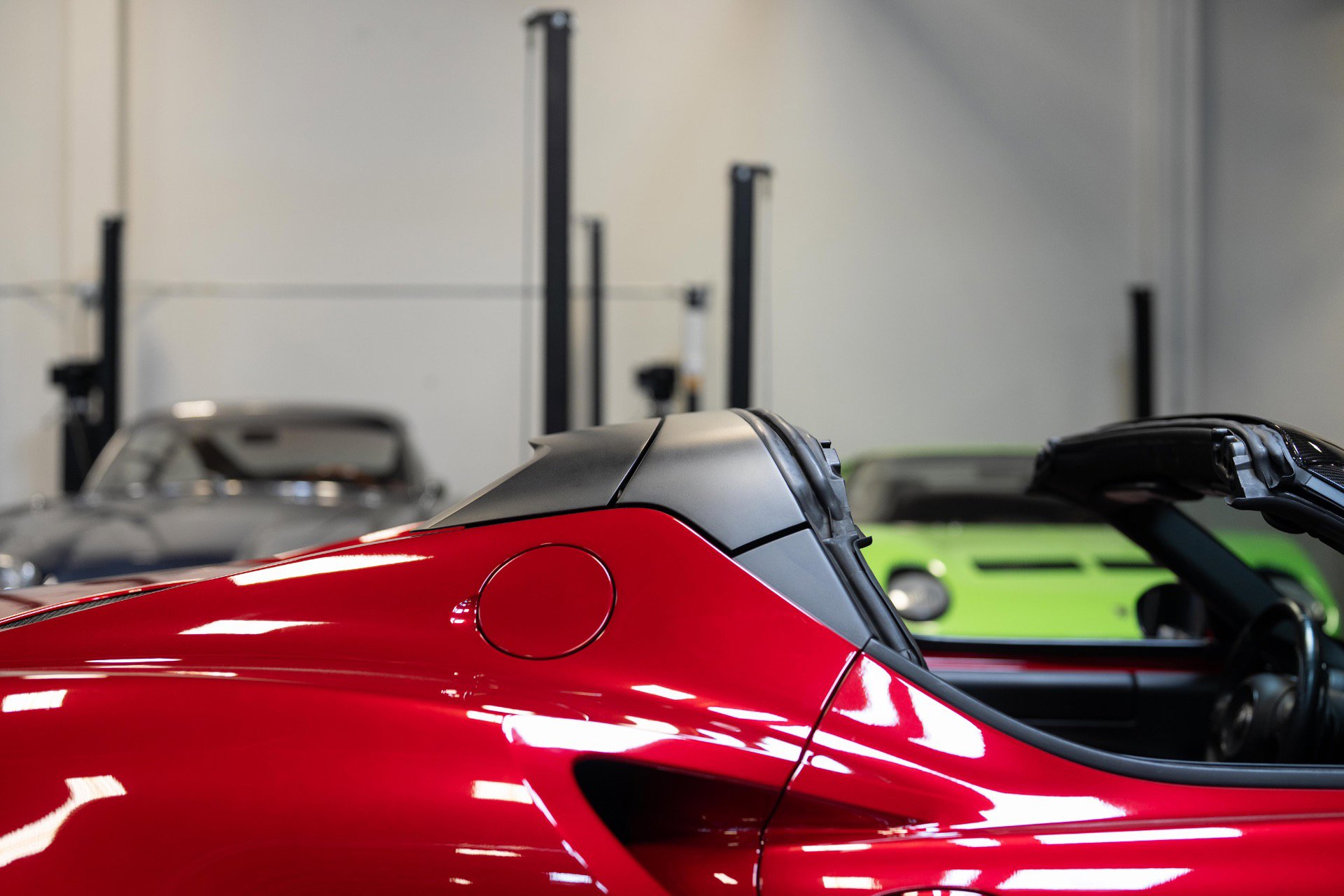 Used 2018 Alfa Romeo 4C Spider w/ Convenience Group - Spider image 43