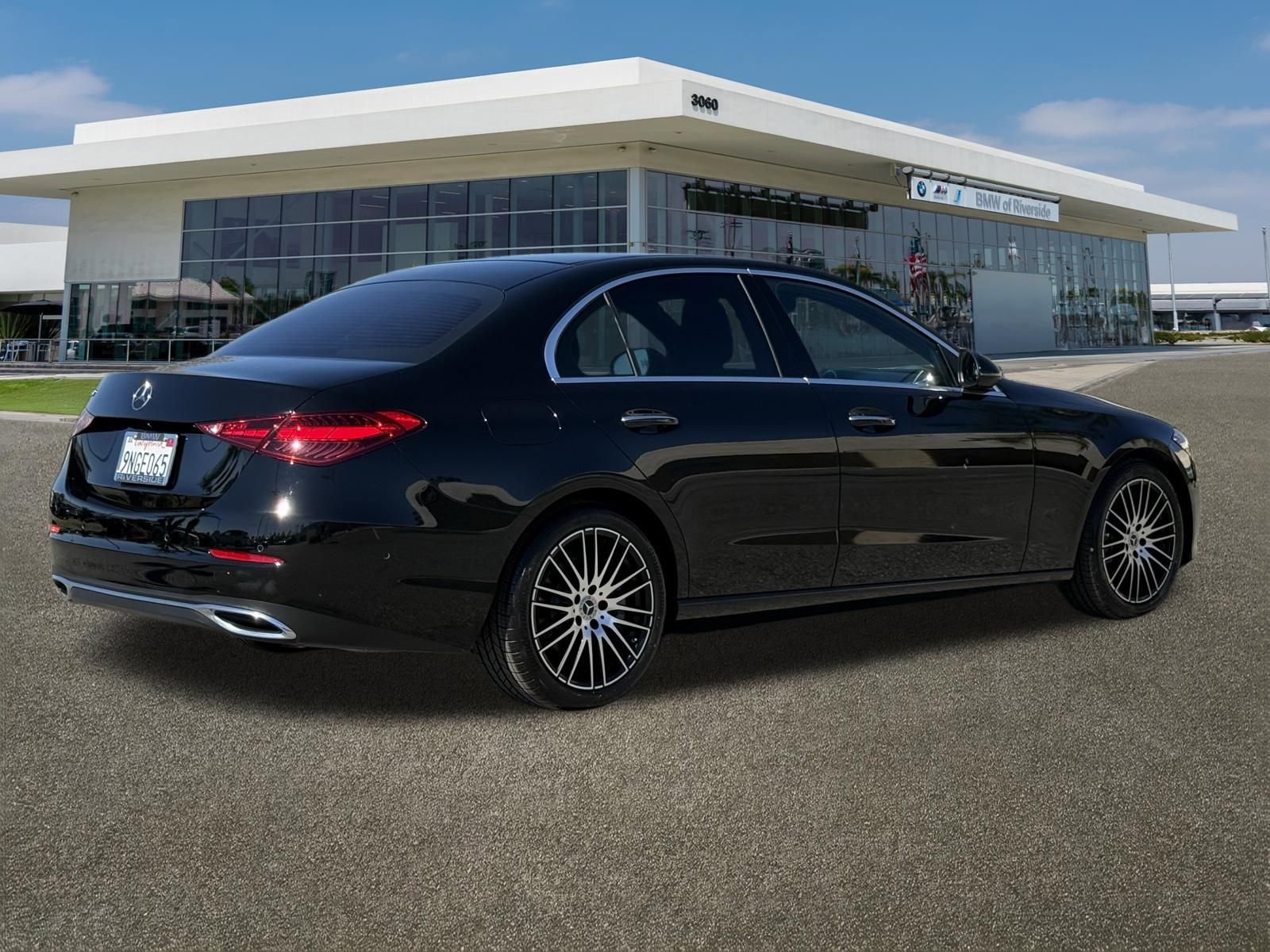 Used 2024 Mercedes-Benz C 300 Sedan image 10