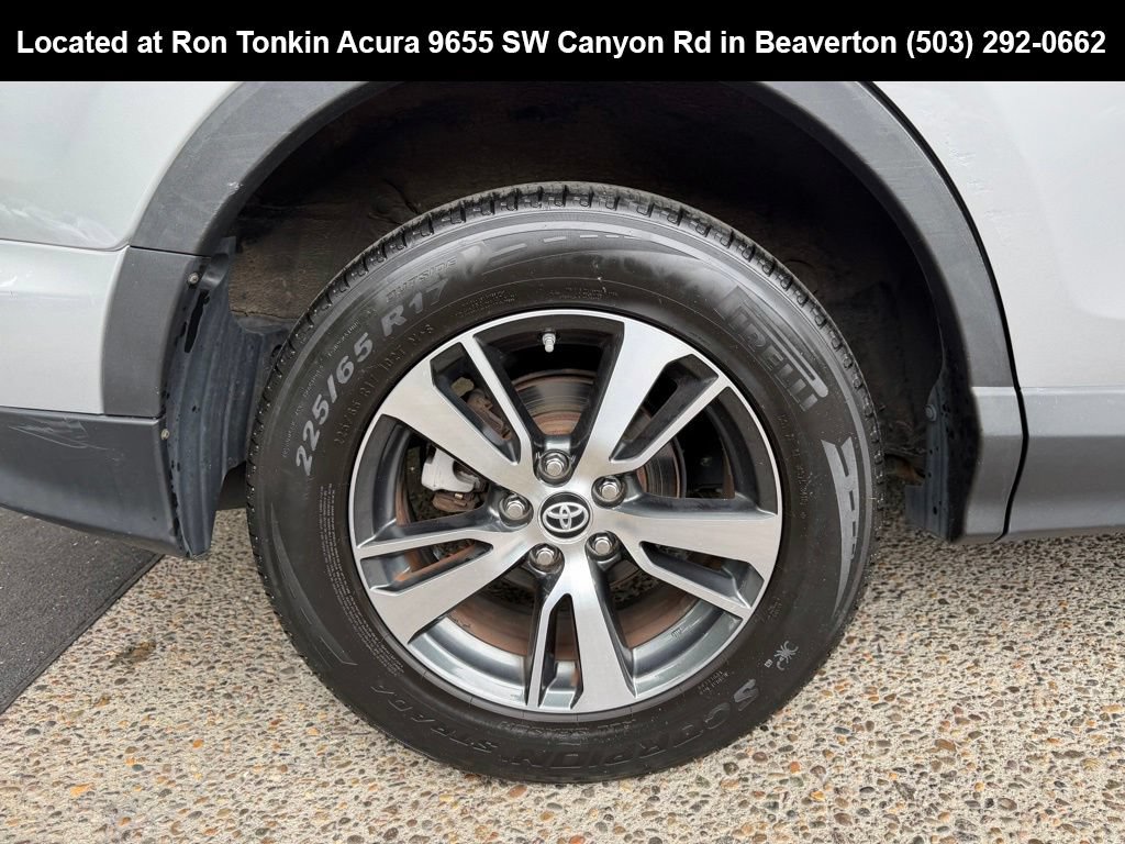 Used 2016 Toyota RAV4 XLE AWD/4WD image 9