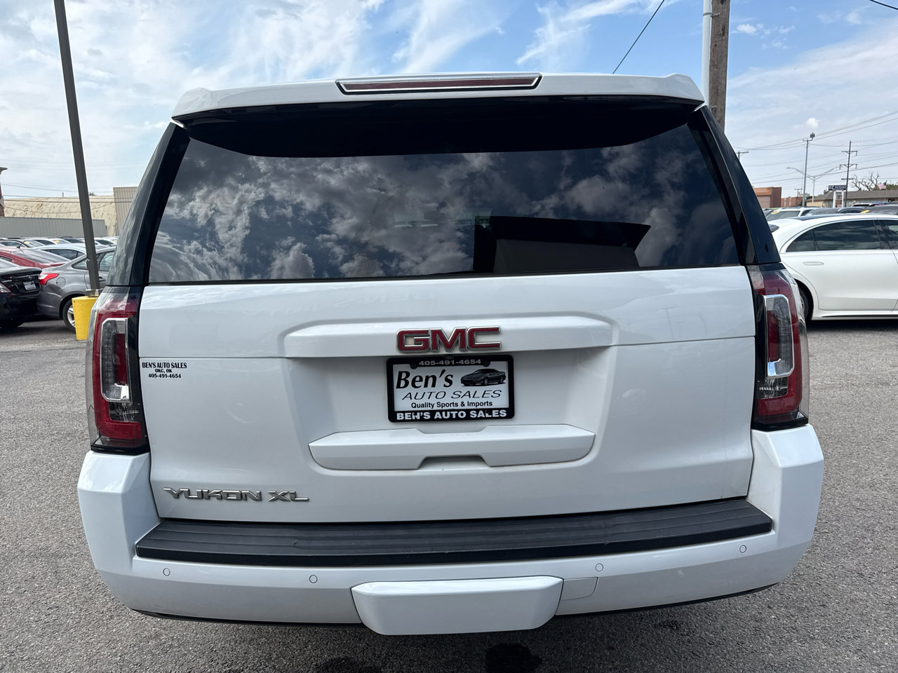 Used 2017 GMC Yukon XL SLT image 7