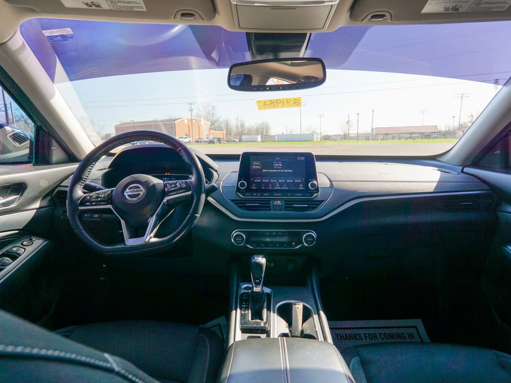 Used 2019 Nissan Altima 2.5 SV image 13