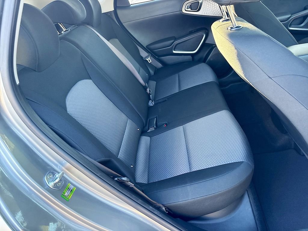 Used 2025 Kia Soul LX w/ LX Technology Package image 25