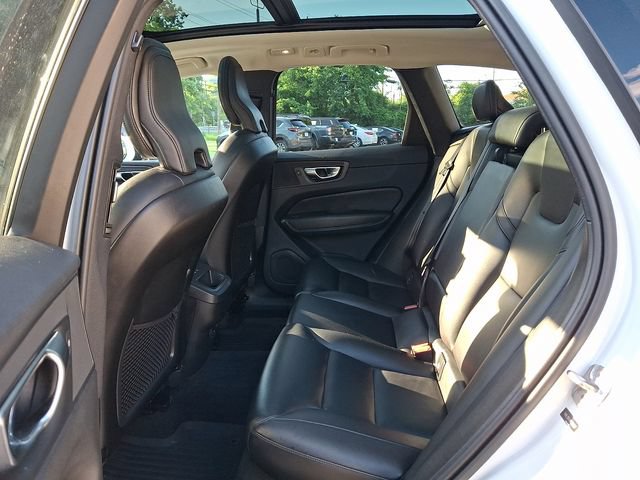 Used 2023 Volvo XC60 B5 Core w/ Climate Package AWD/4WD image 11