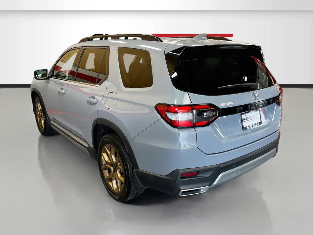 Used 2024 Honda Pilot Touring image 5