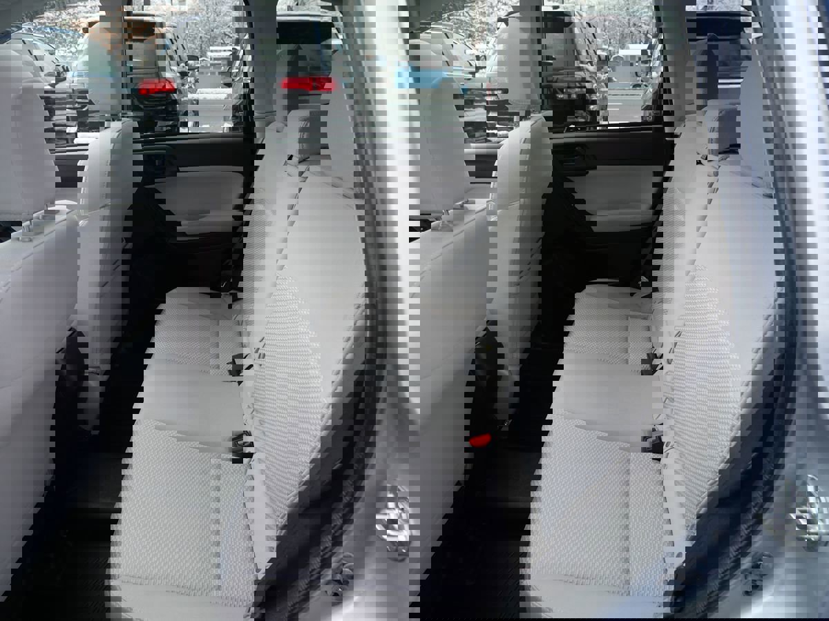 Used 2015 Subaru Forester 2.5i Premium image 21