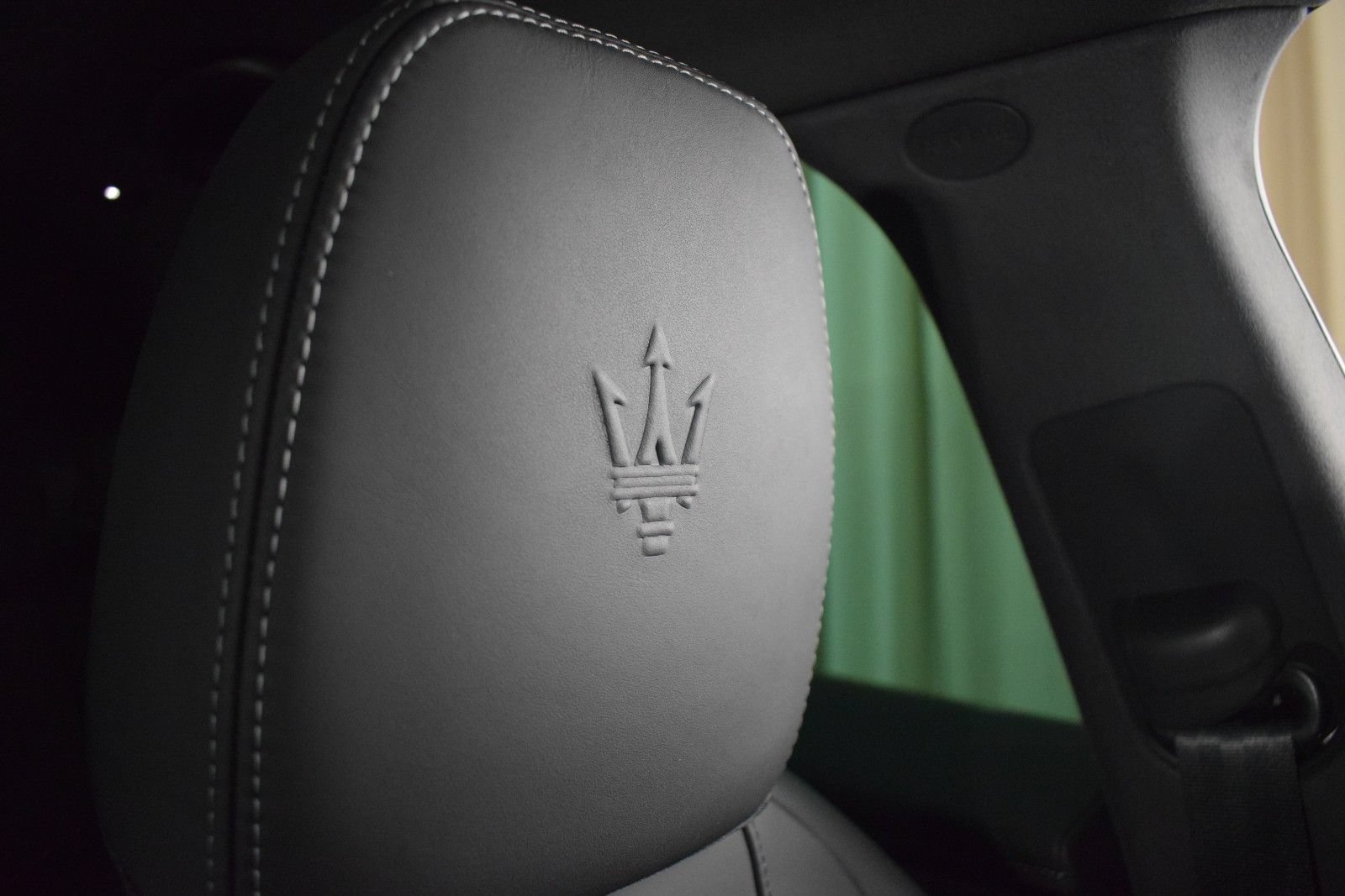 Used 2025 Maserati Grecale Modena AWD/4WD image 36