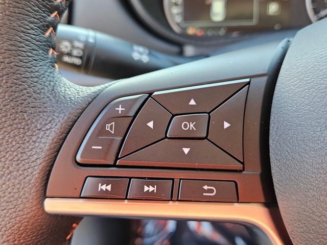 New 2025 Nissan Versa SR w/ Trunk Package image 25