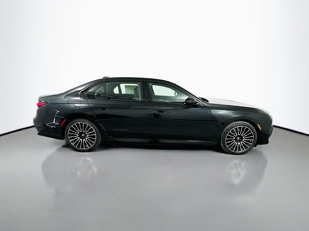 New 2026 BMW 750e xDrive w/ Executive Package AWD/4WD image 4