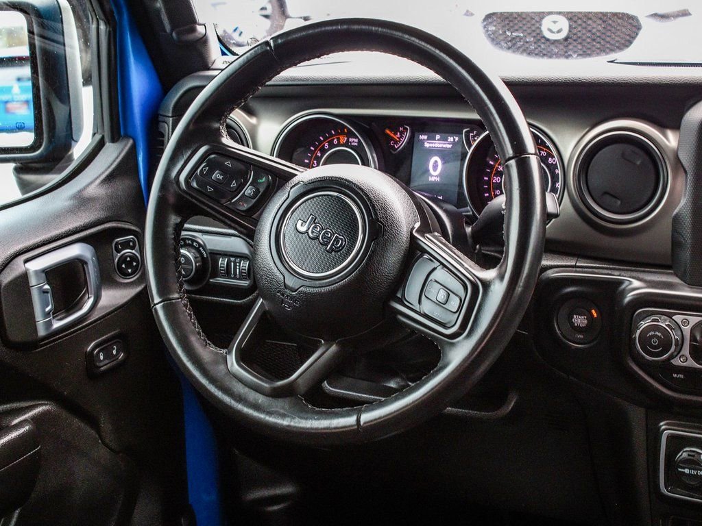 Used 2022 Jeep Gladiator Willys image 25