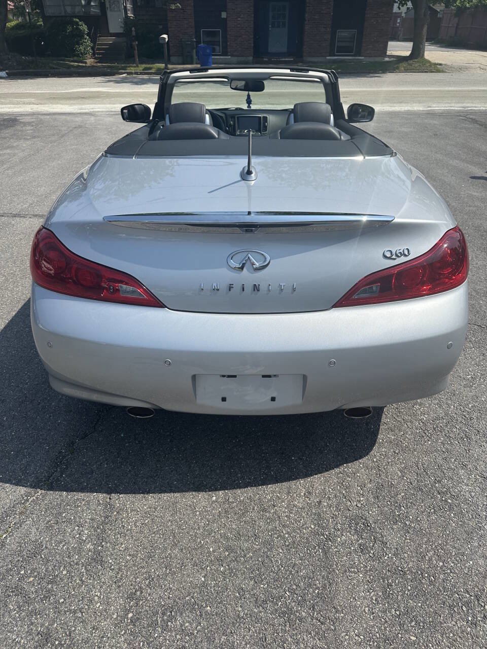 Used 2015 INFINITI Q60 Sport 2dr Convertible w/ Premium Package image 5