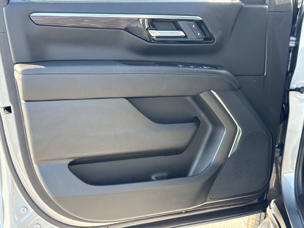 New 2026 Chevrolet Tahoe LS AWD/4WD image 8