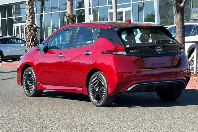 Used 2025 Nissan Leaf SV Plus FWD image 6
