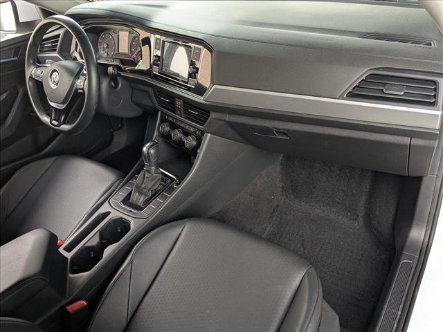 Used 2019 Volkswagen Jetta SE w/ Cold Weather Package image 22