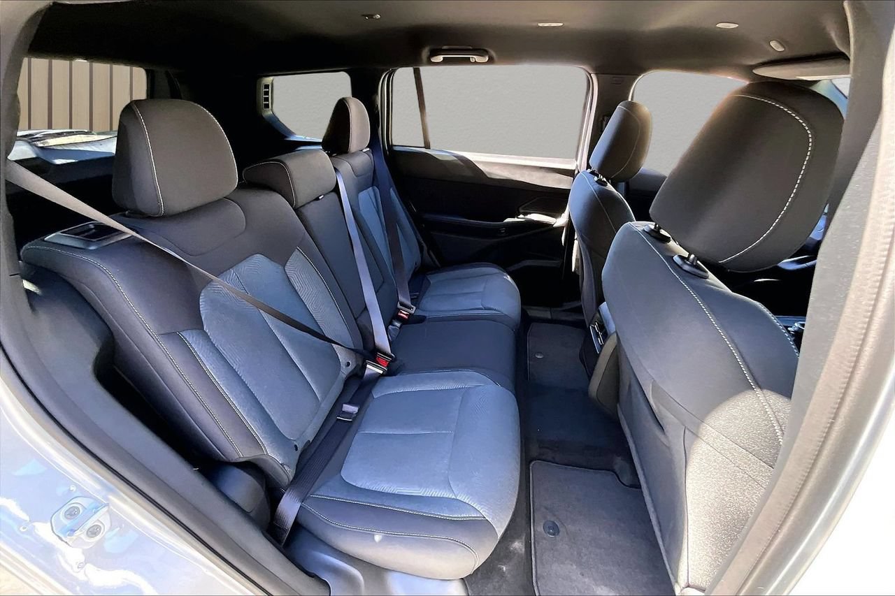 New 2026 Jeep Cherokee Laredo AWD/4WD image 17