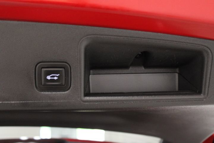 Certified 2022 GMC Terrain SLE w/ Driver Convenience Package image 16