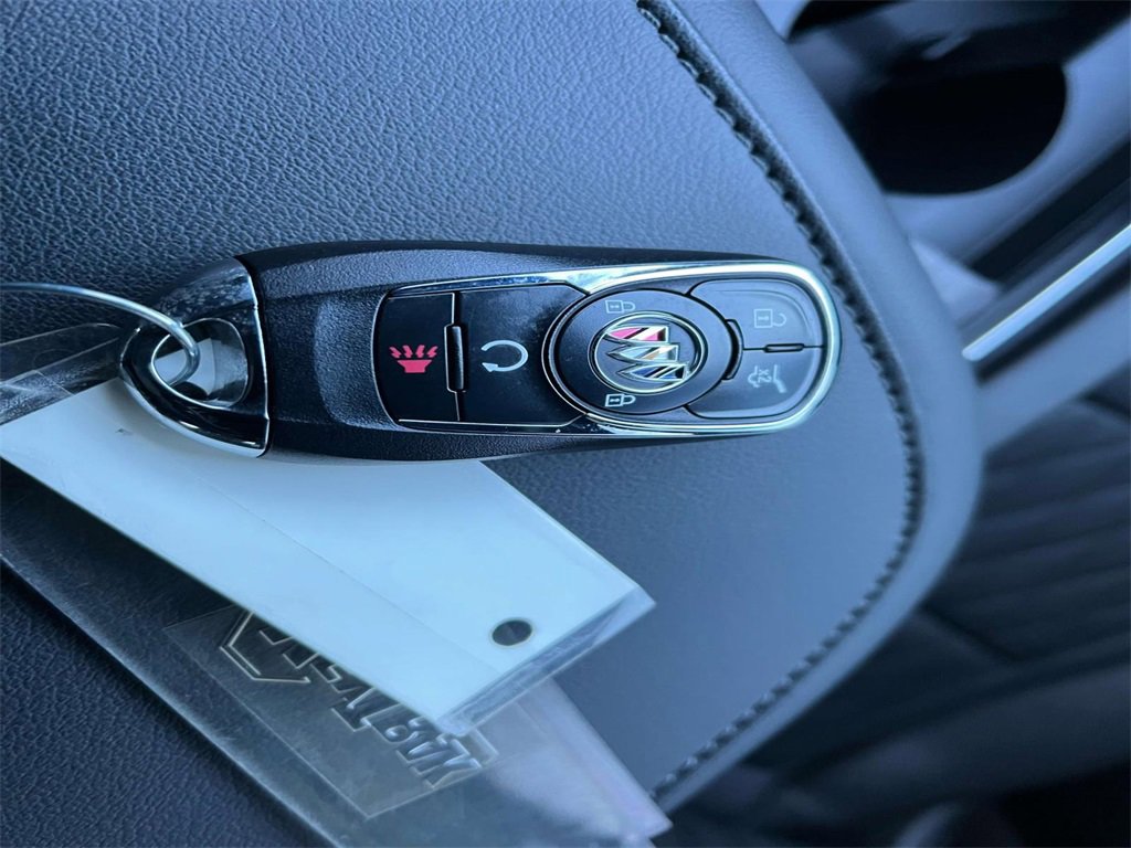 Used 2023 Buick Enclave Avenir w/ Avenir Technology Package image 37