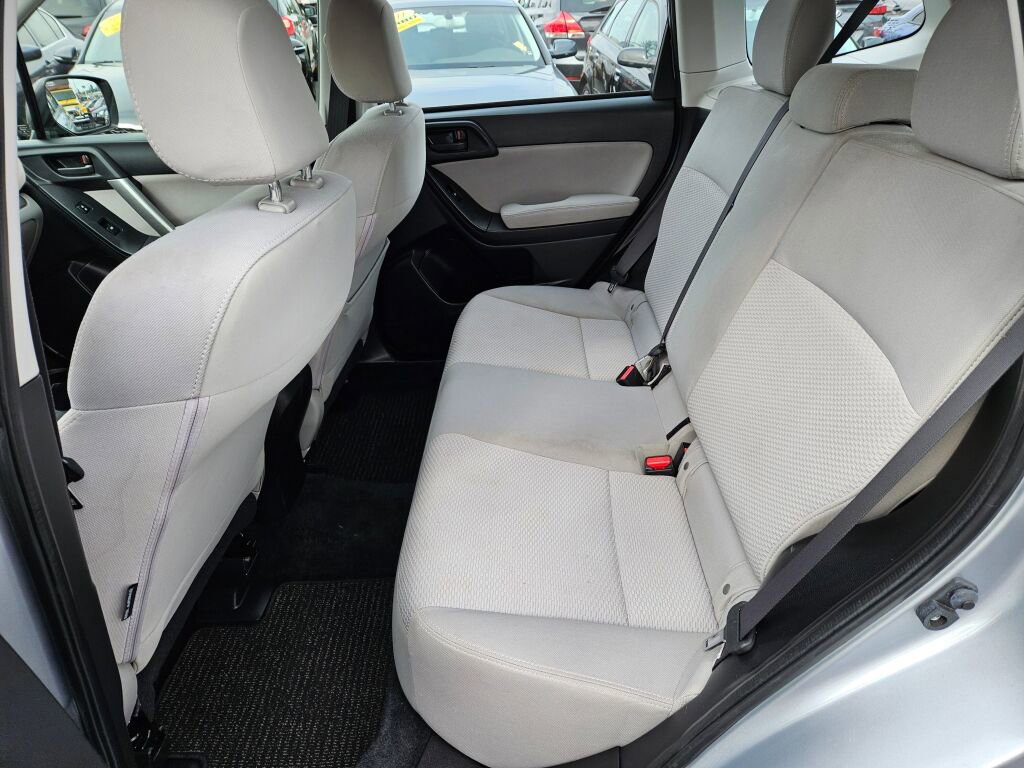Used 2015 Subaru Forester 2.5i w/ Alloy Wheel Package image 13