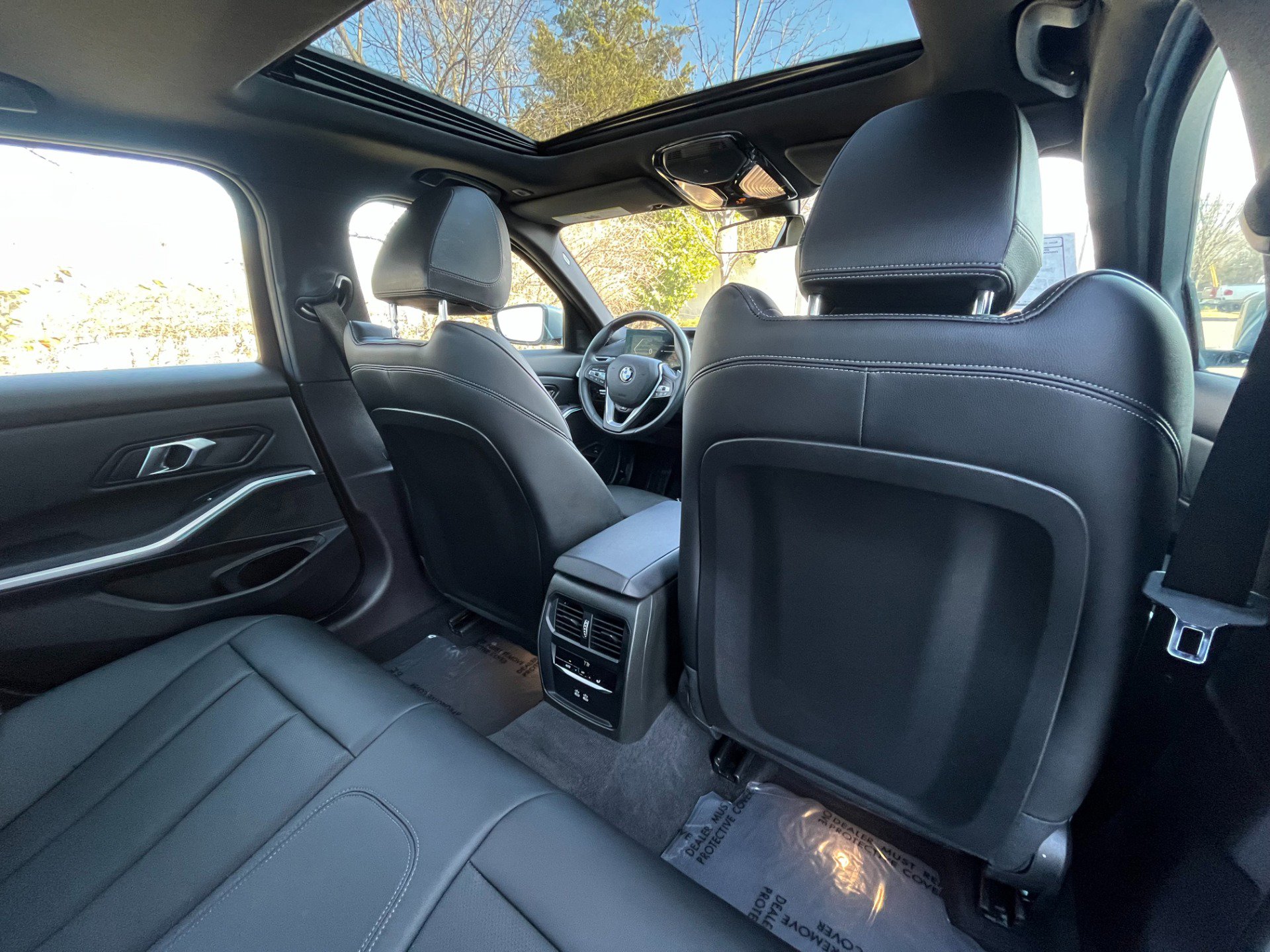 Used 2024 BMW 330i xDrive Sedan w/ Premium Package image 26