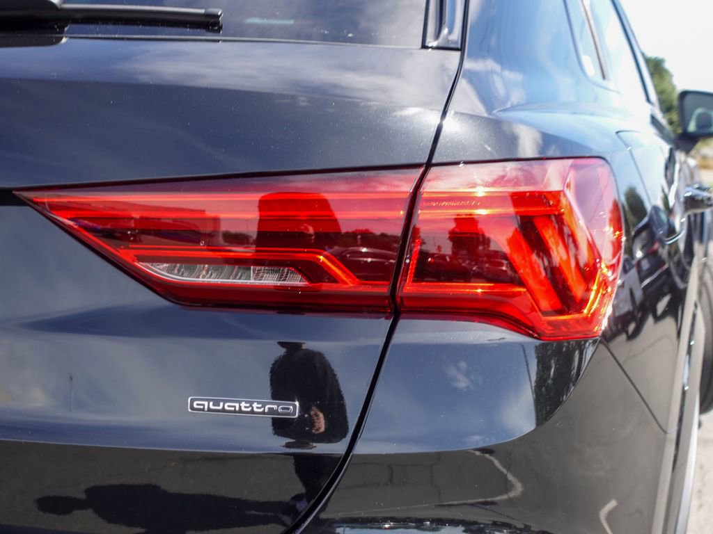 Used 2025 Audi Q3 2.0T Premium w/ Convenience Plus Package image 7