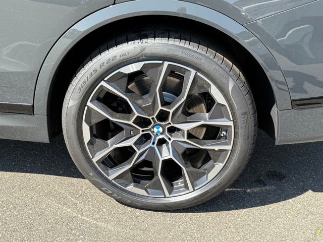 New 2026 BMW X7 M60i image 14