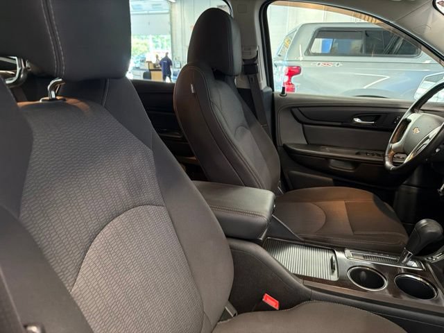 Used 2017 Chevrolet Traverse LT w/ Style and Technology Package AWD/4WD image 25
