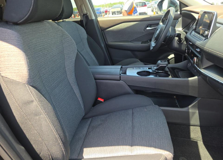 Used 2023 Nissan Rogue SV FWD image 10