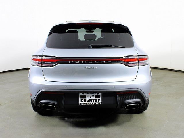 New 2026 Porsche Macan image 6