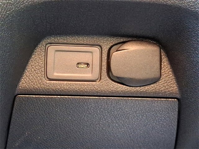 Used 2025 Mercedes-Benz Sprinter 2500 image 22