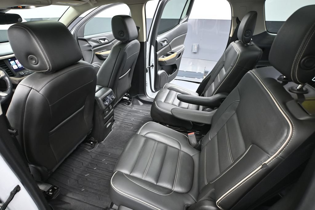 Used 2018 GMC Acadia Denali w/ Technology Package AWD/4WD image 31