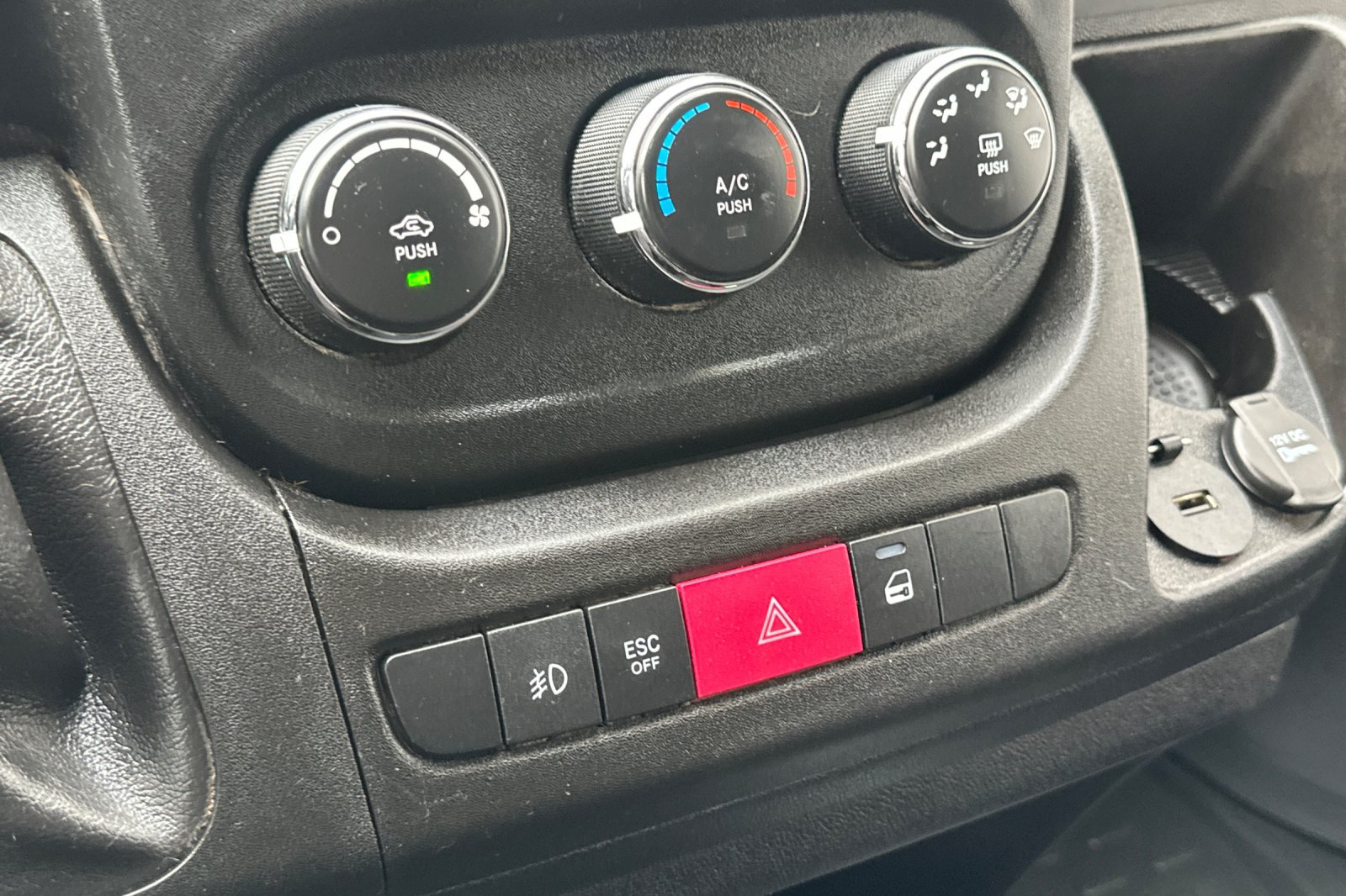 Used 2017 RAM ProMaster 2500 w/ Mopar Trailer Tow Group FWD image 28