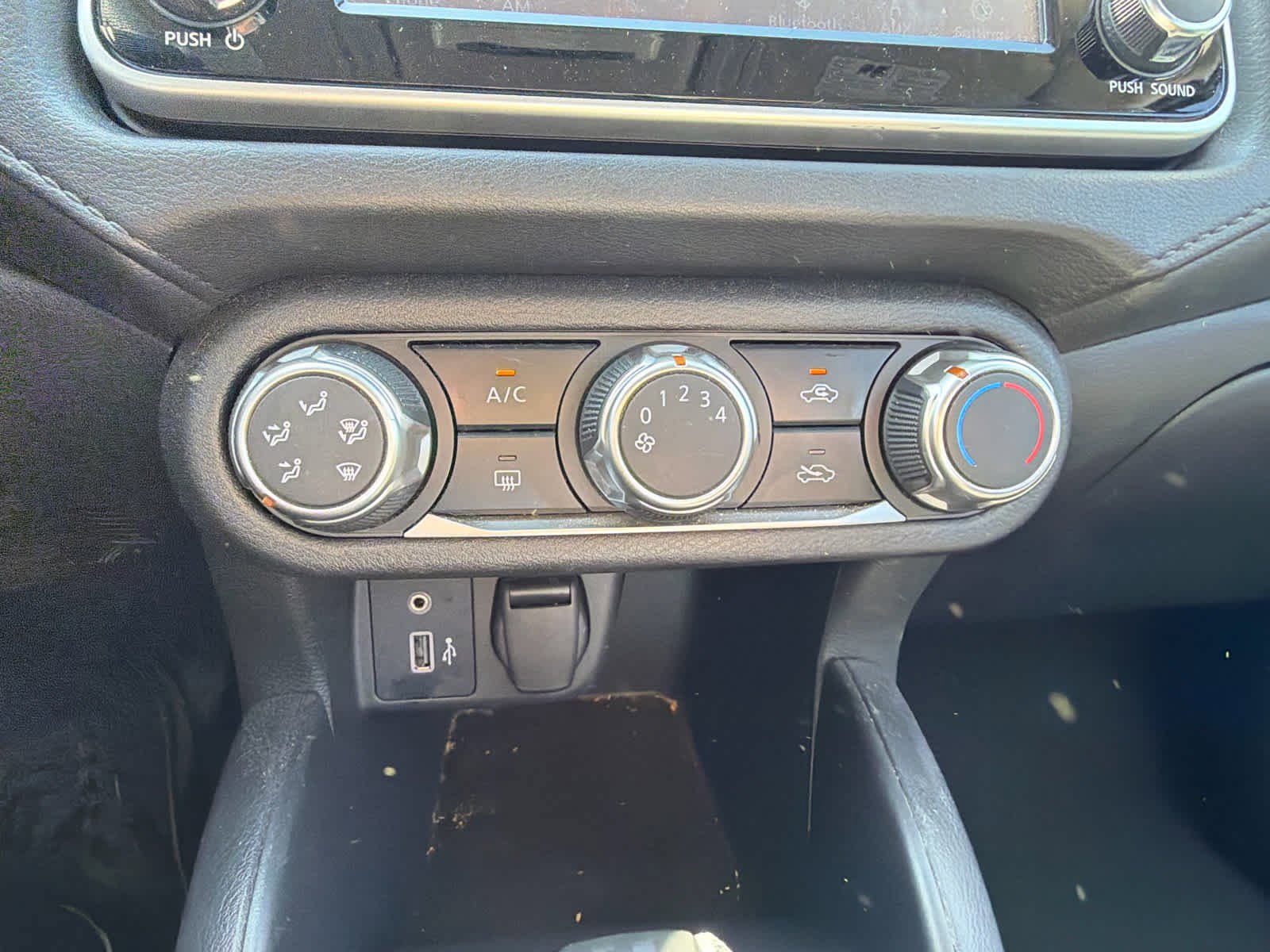 Used 2025 Nissan Versa S w/ S Plus Package image 30