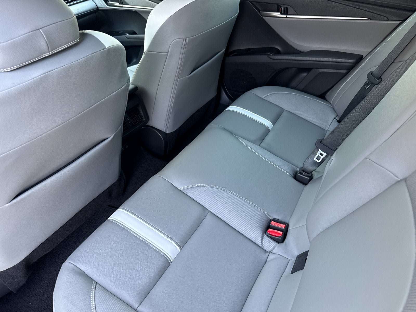 New 2026 Toyota Camry SE w/ Convenience Package FWD image 10
