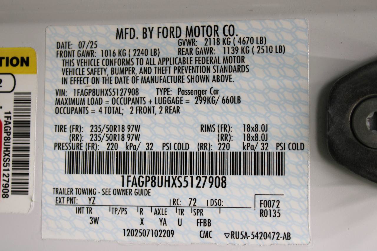 Used 2025 Ford Mustang Premium RWD image 92