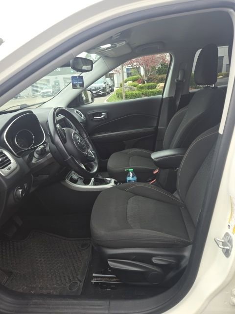 Used 2020 Jeep Compass Sport w/ Cold Weather Group image 3