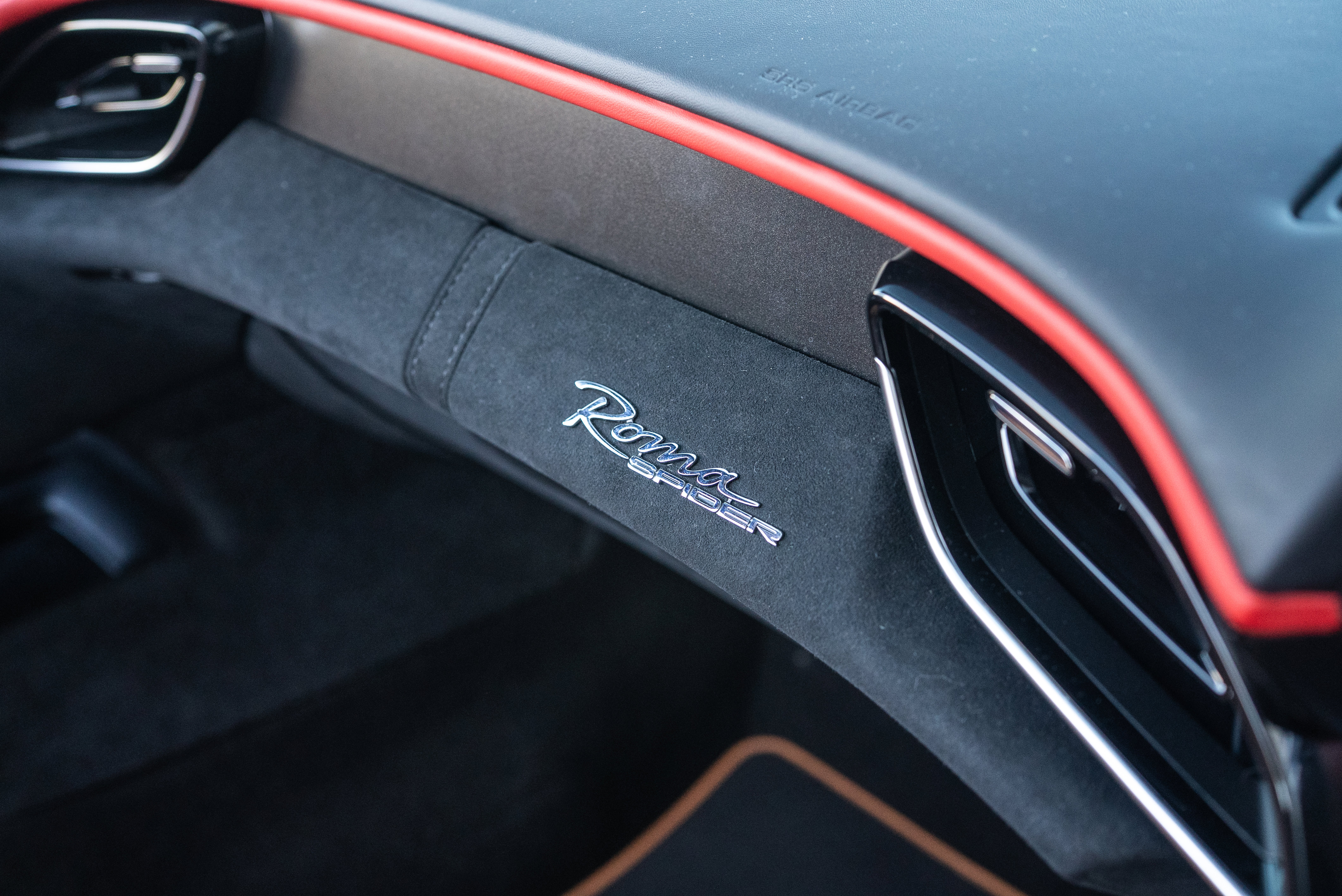 Used 2025 Ferrari Roma Spider image 17