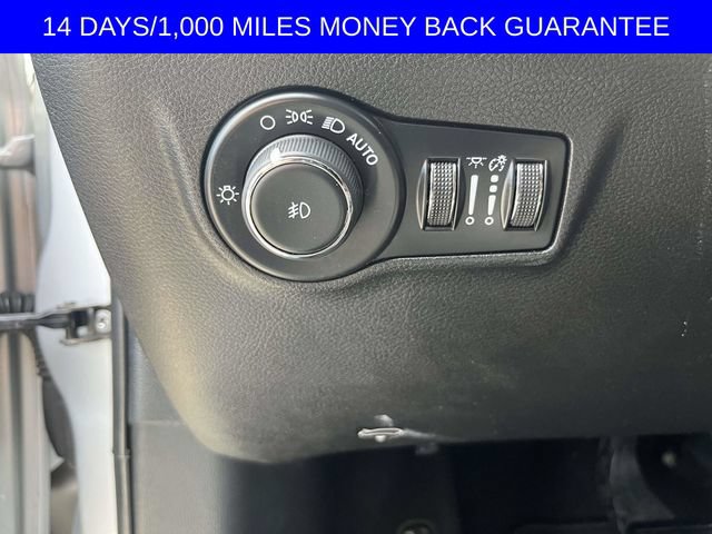Used 2024 Jeep Compass Latitude AWD/4WD image 11