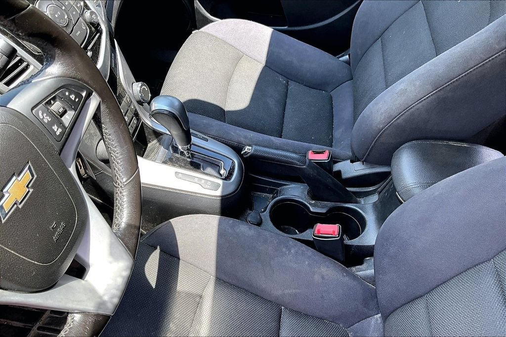 Used 2014 Chevrolet Cruze LT FWD image 12